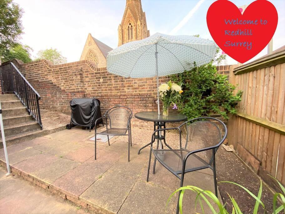 Redhill Town Centre 3 Bed House Near Gatwick Airport, Easy Commute To London Apartment Exterior photo