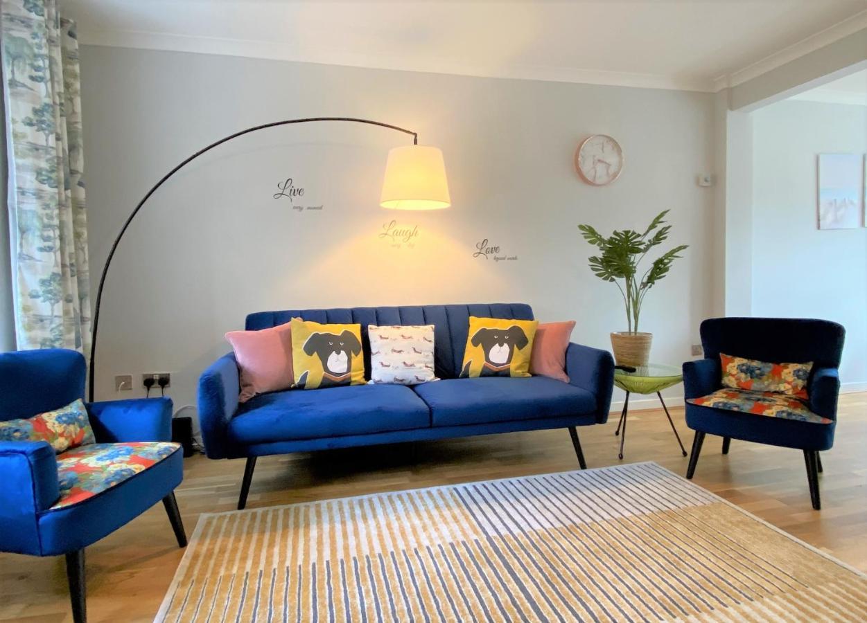 Redhill Town Centre 3 Bed House Near Gatwick Airport, Easy Commute To London Apartment Exterior photo
